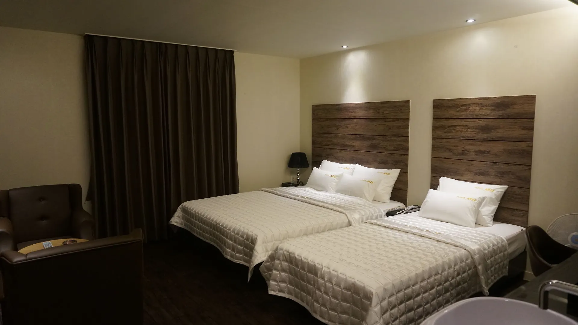 Hotel Mu Busan 3*,